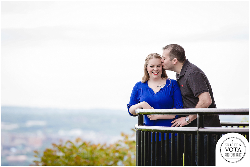 Pittsburgh engagement session in Grandview Park on Mt. Washington