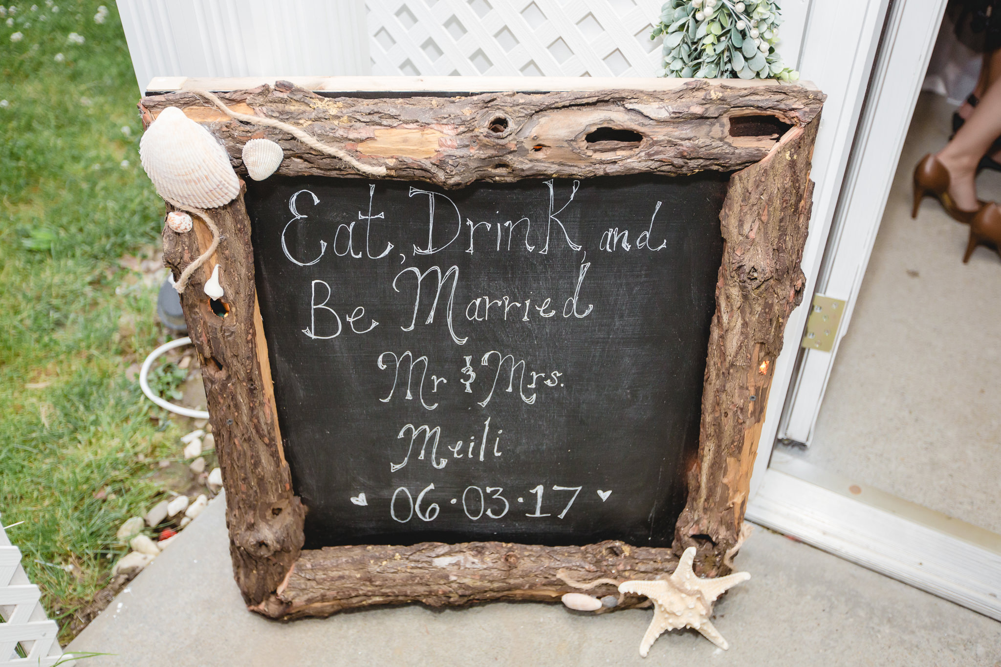 Eat Drink and Be Married sign