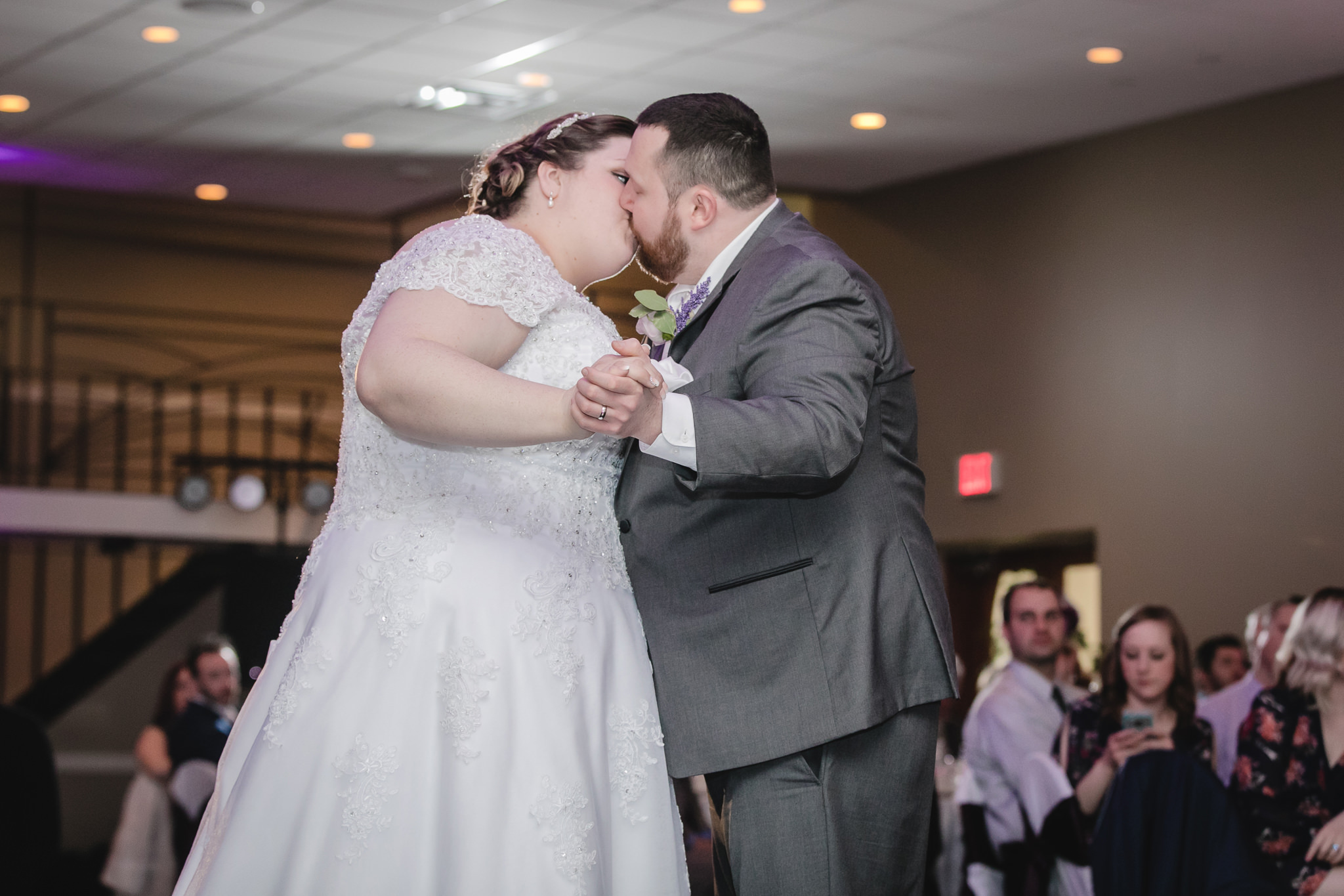 Bride & groom kiss on the dance floor at their Fez wedding reception