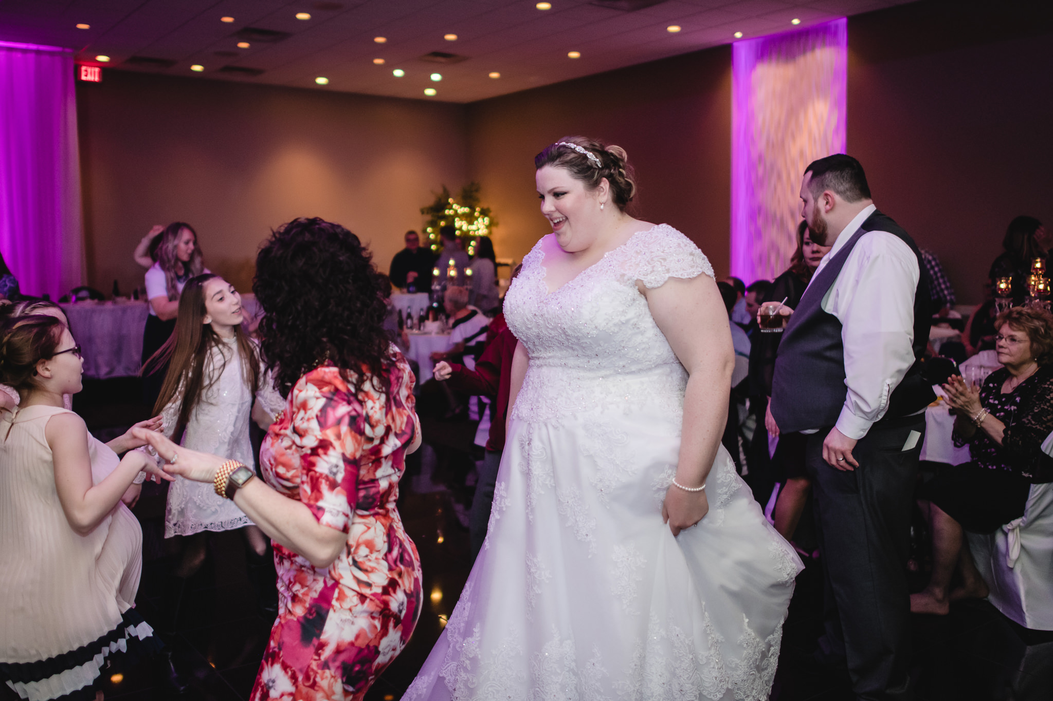 Bride on the dance floor at her Fez wedding reception