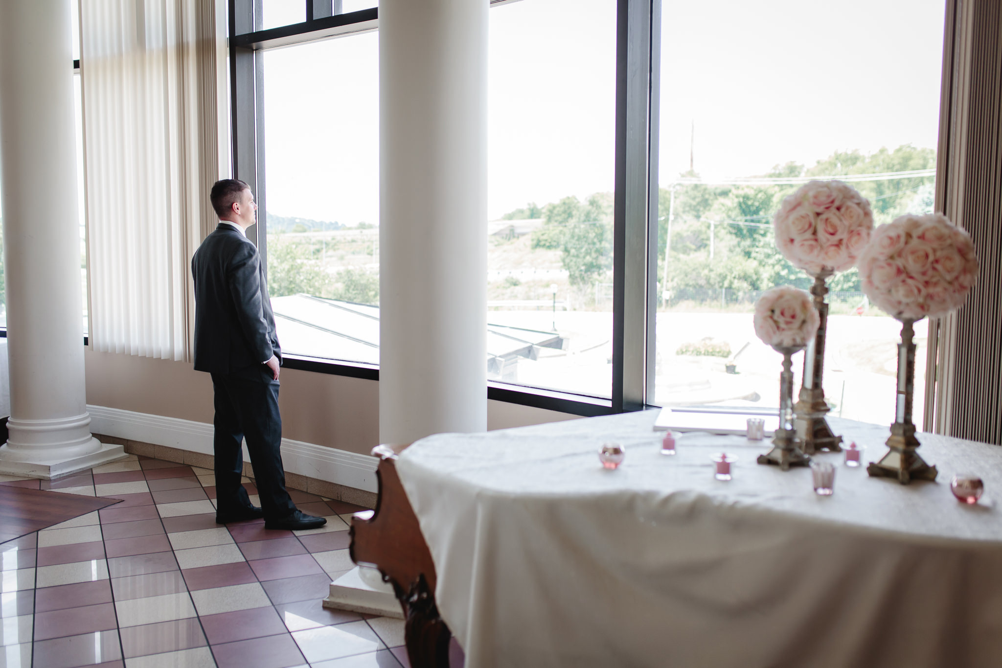 Groom waits to see his bride for the first time at Chestnut Ridge Golf Resort