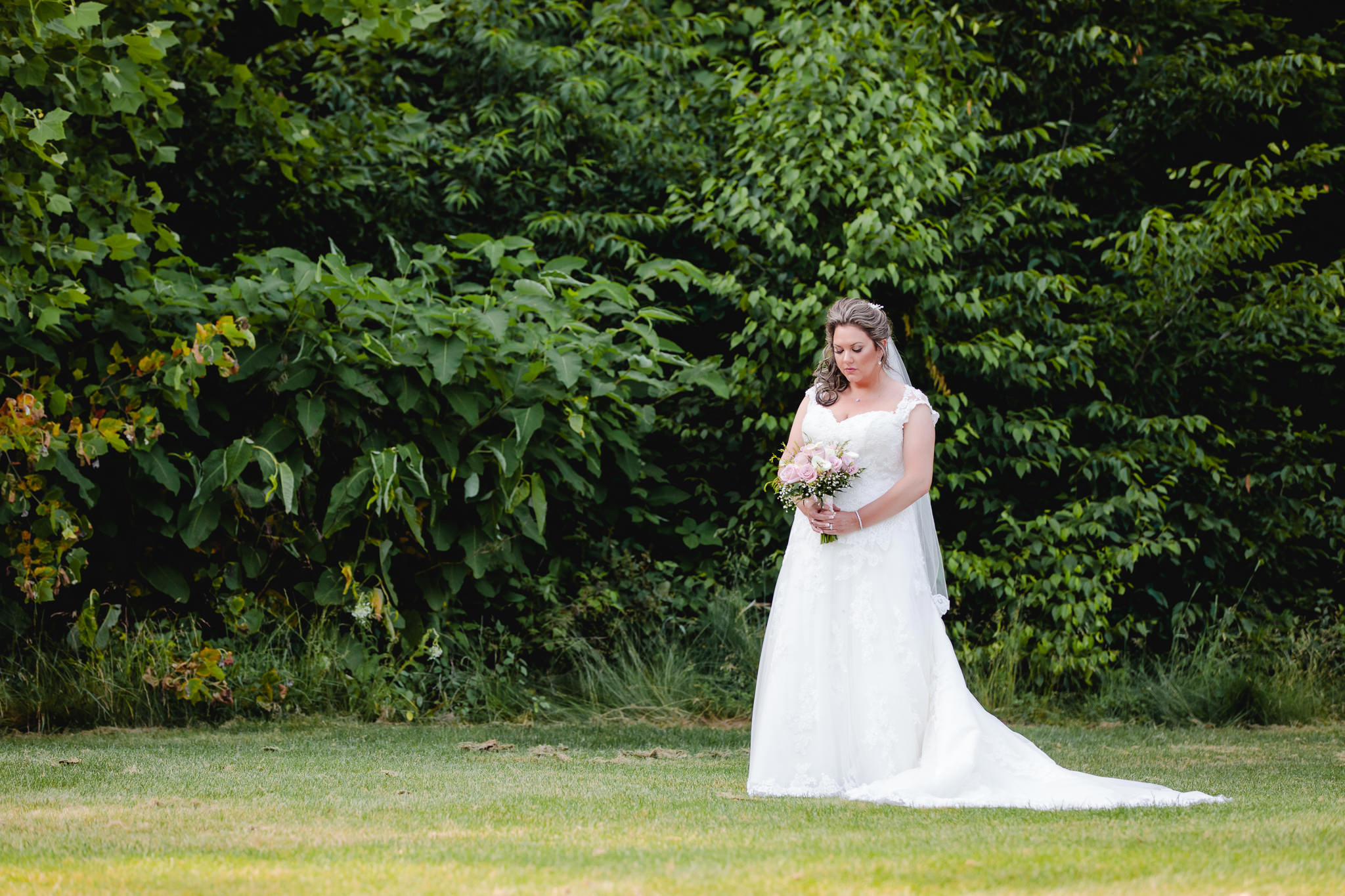 Bride at Chestnut Ridge Golf Resort