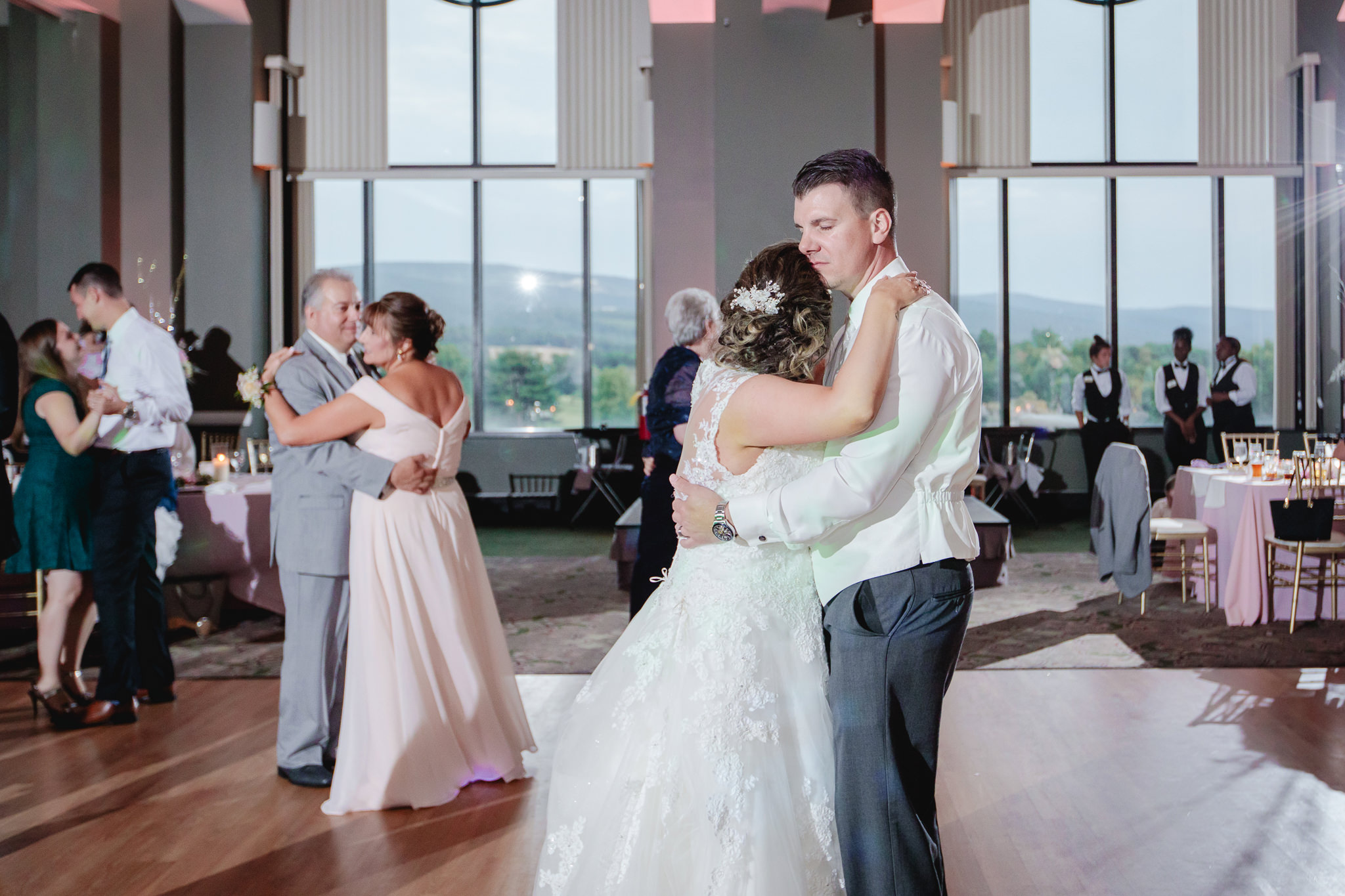 Newlyweds slow dance at Chestnut Ridge Golf Resort