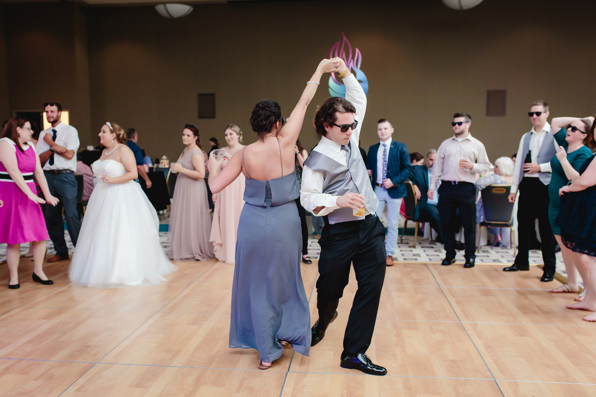Bridesmaid & groomsman dance at Duquesne University