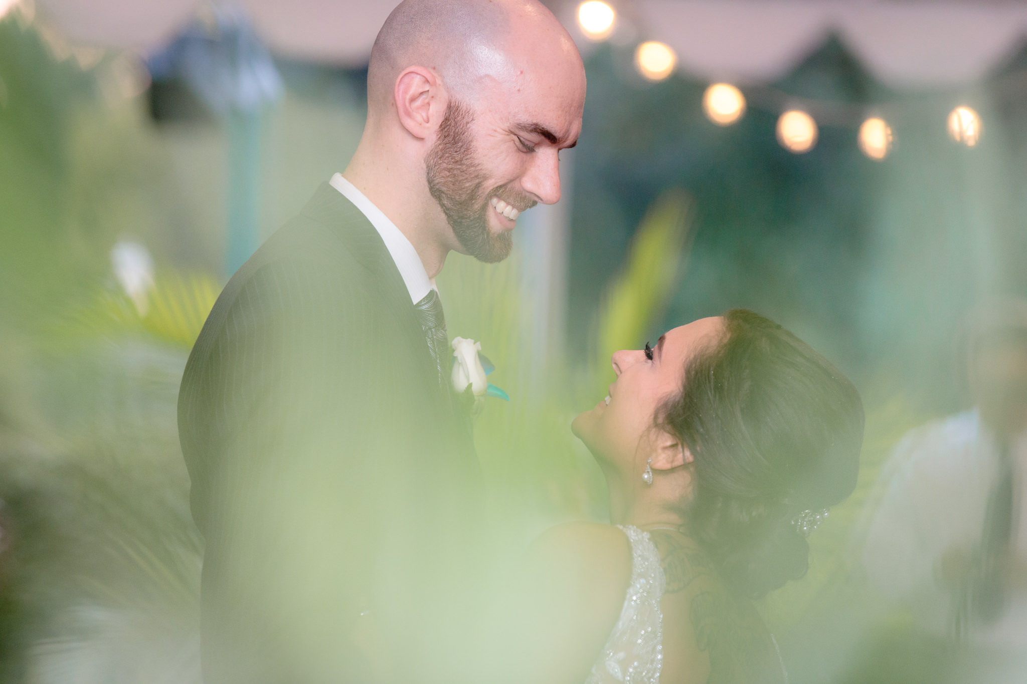 Bride & groom share their first dance at the National Aviary