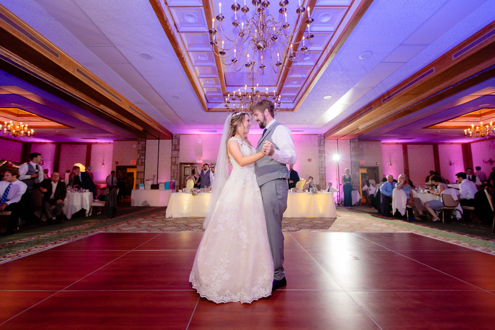 Newlyweds' first dance at Wilson Lodge in Oglebay